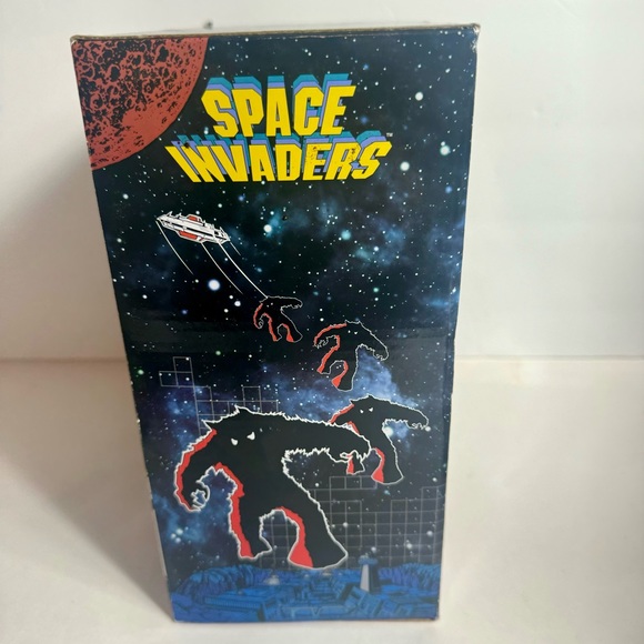 Space Invaders Atari Plug & Play MSi Entertainment TV Arcade Gaming System. - Picture 4 of 11